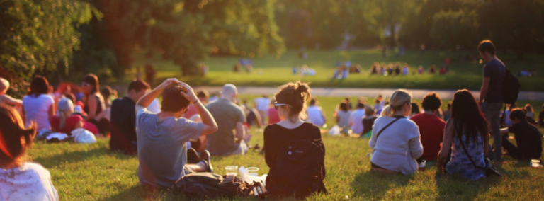 Cum să construiești o comunitate fidelă în jurul brandului tău pe social media